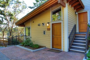 Accessible, private entrances. Luxury vacation rentals on Salt Spring Island