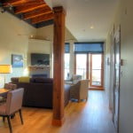 Large two bedroom suite: Luxury accommodation on Salt Spring Island