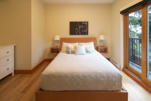 Queen and King sized beds: Salt Spring Island Luxury vacation rentals