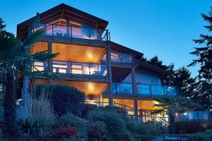 Clear night sky and warm by the fire inside: Luxury vacation rental on Salt Spring Island